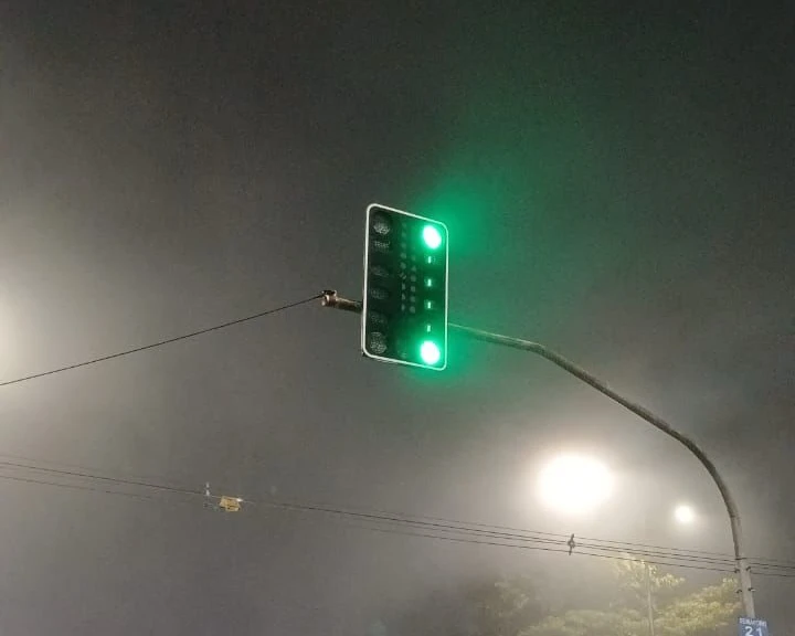 Semáforo instalado 01